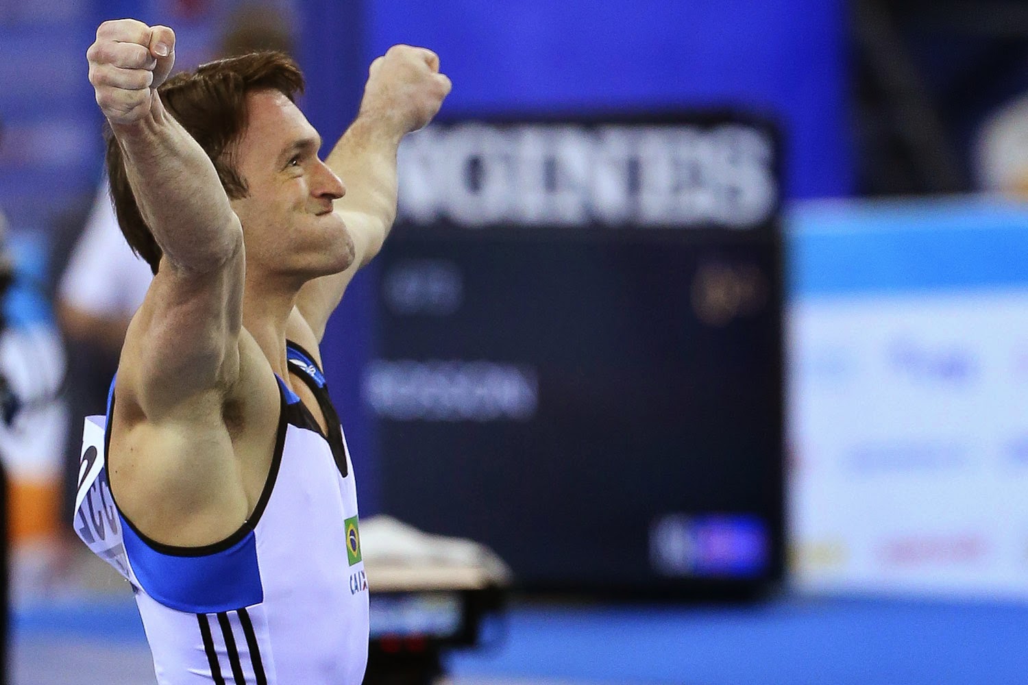 Brasil conquista inédita classificação para a final por equipes masculina no Mundial